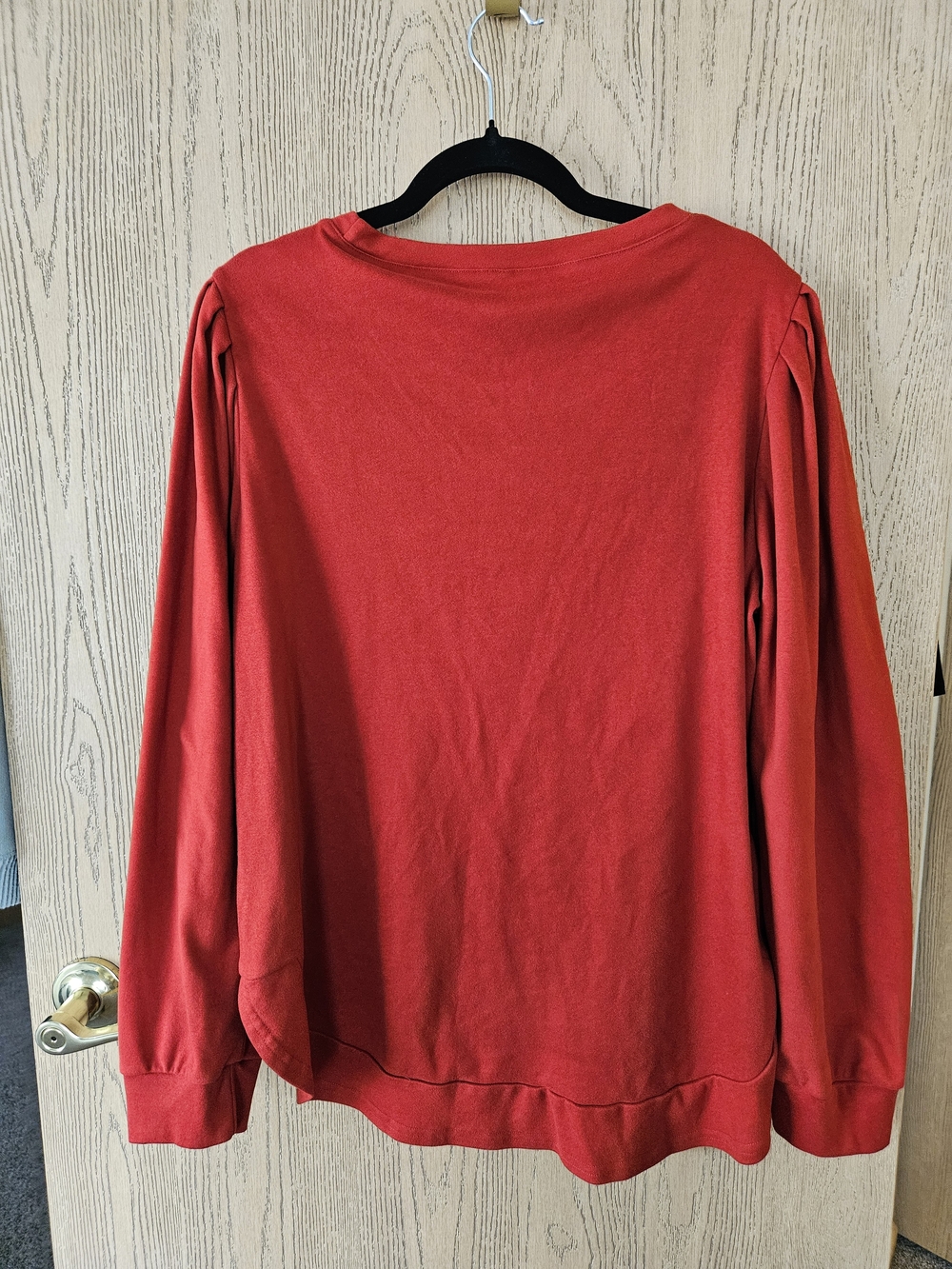 Source Unknown Red Women's Long-Sleeve Pullover Sweatshirt